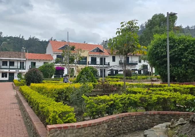 Parque principal de Jenesano en Jenesano, Boyacá